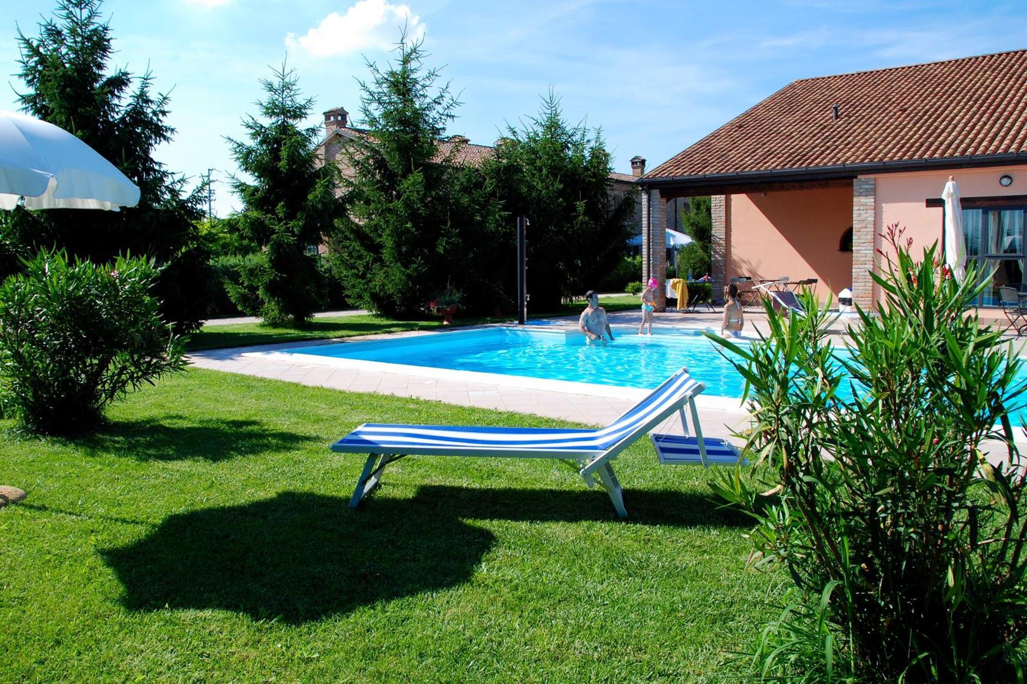 Agriturismo-R&B Corte Dei Gioghi Ферара Екстериор снимка
