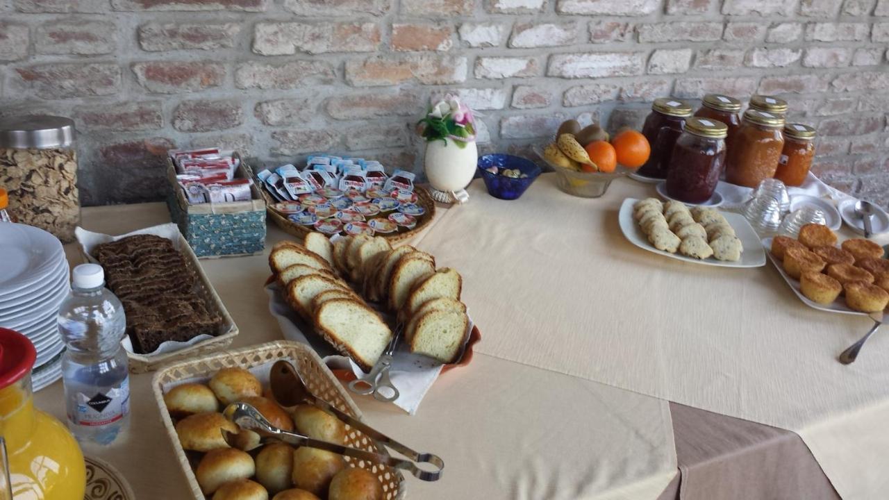 Agriturismo-R&B Corte Dei Gioghi Ферара Екстериор снимка